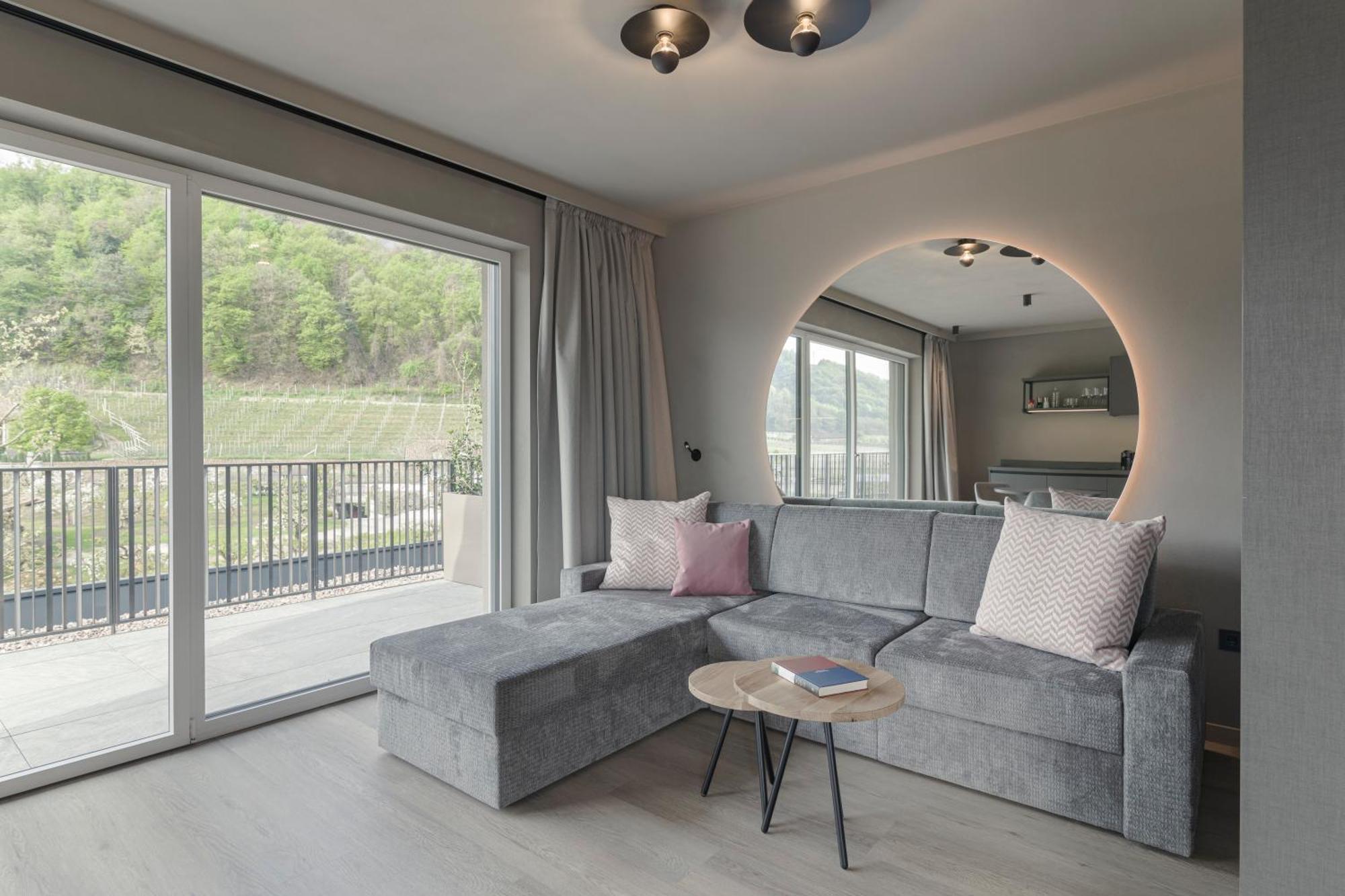 Belia Lofts - Adults Only - Apartments 아피아노 술라 스트라다 델 비노 외부 사진