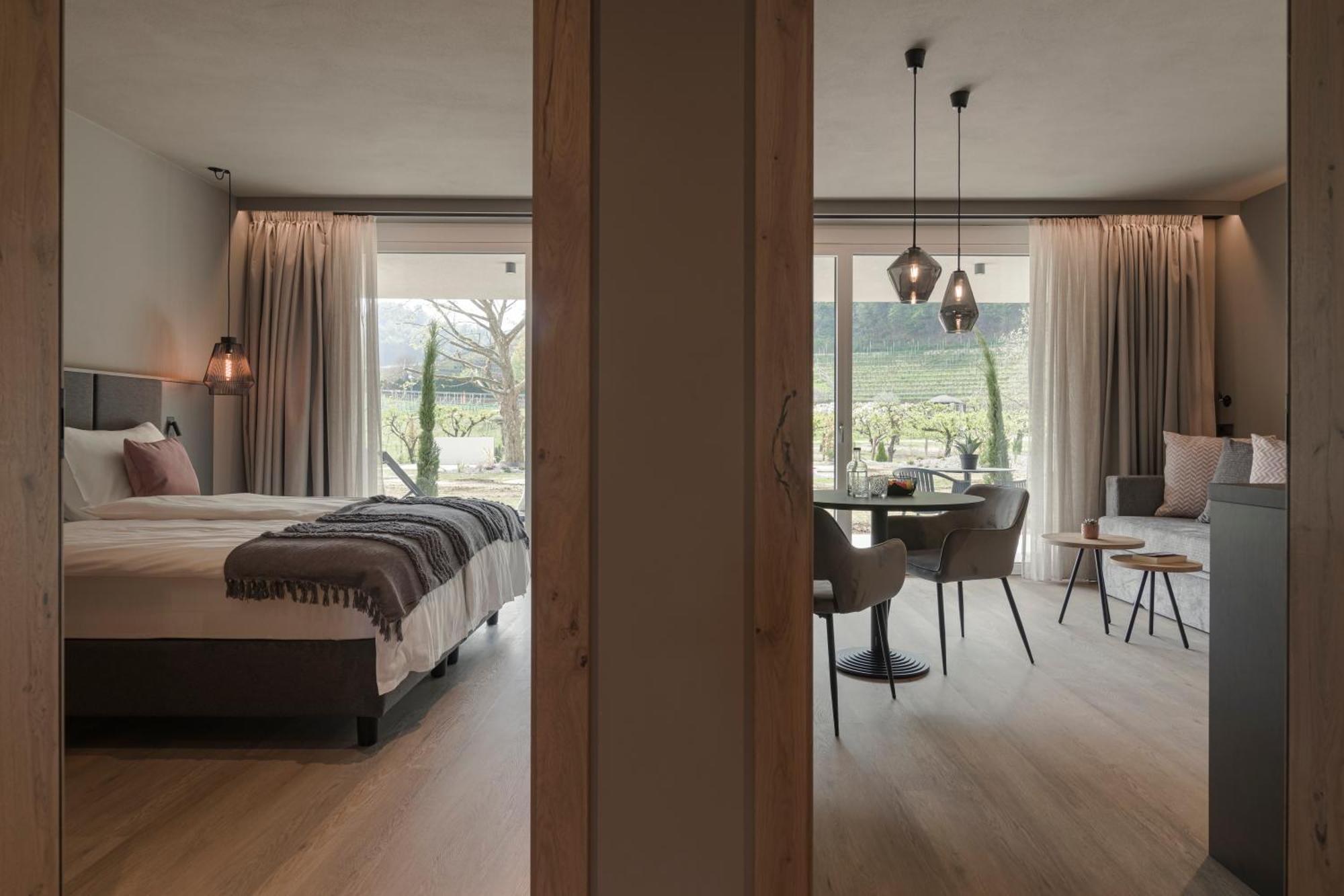 Belia Lofts - Adults Only - Apartments 아피아노 술라 스트라다 델 비노 외부 사진